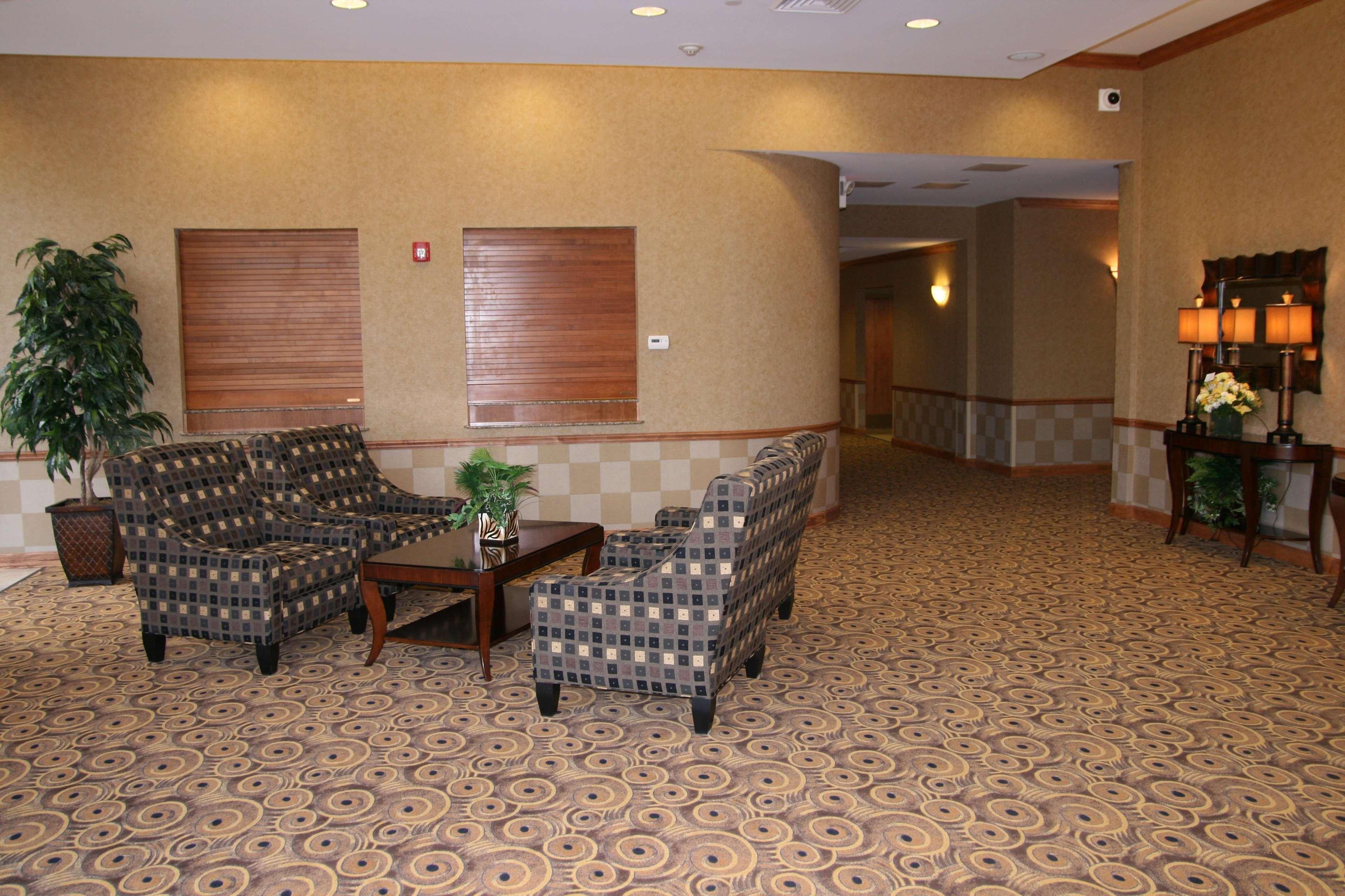 Hampton Inn & Suites Columbia At The University Of Missouri Exterior photo